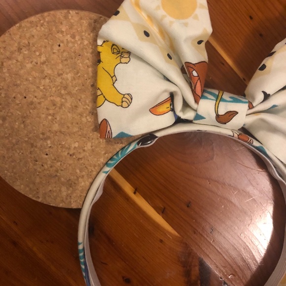 Lion king Cork Pin Trading Ears - Picture 2 of 6